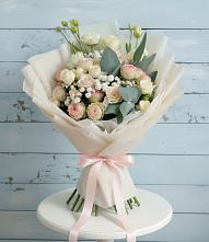 Букет цветов из:  Розы и Лизиантусы #REPLACE_PRED# Белеве