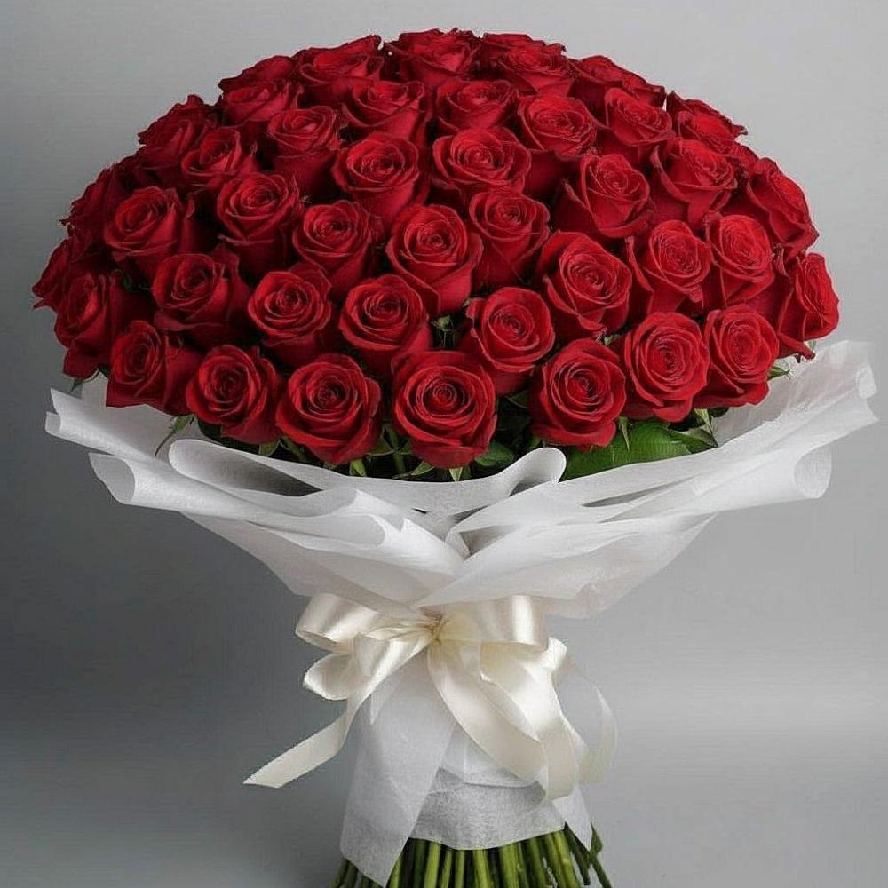 Букет 101 Красная роза Блэк Мэджик в Белеве