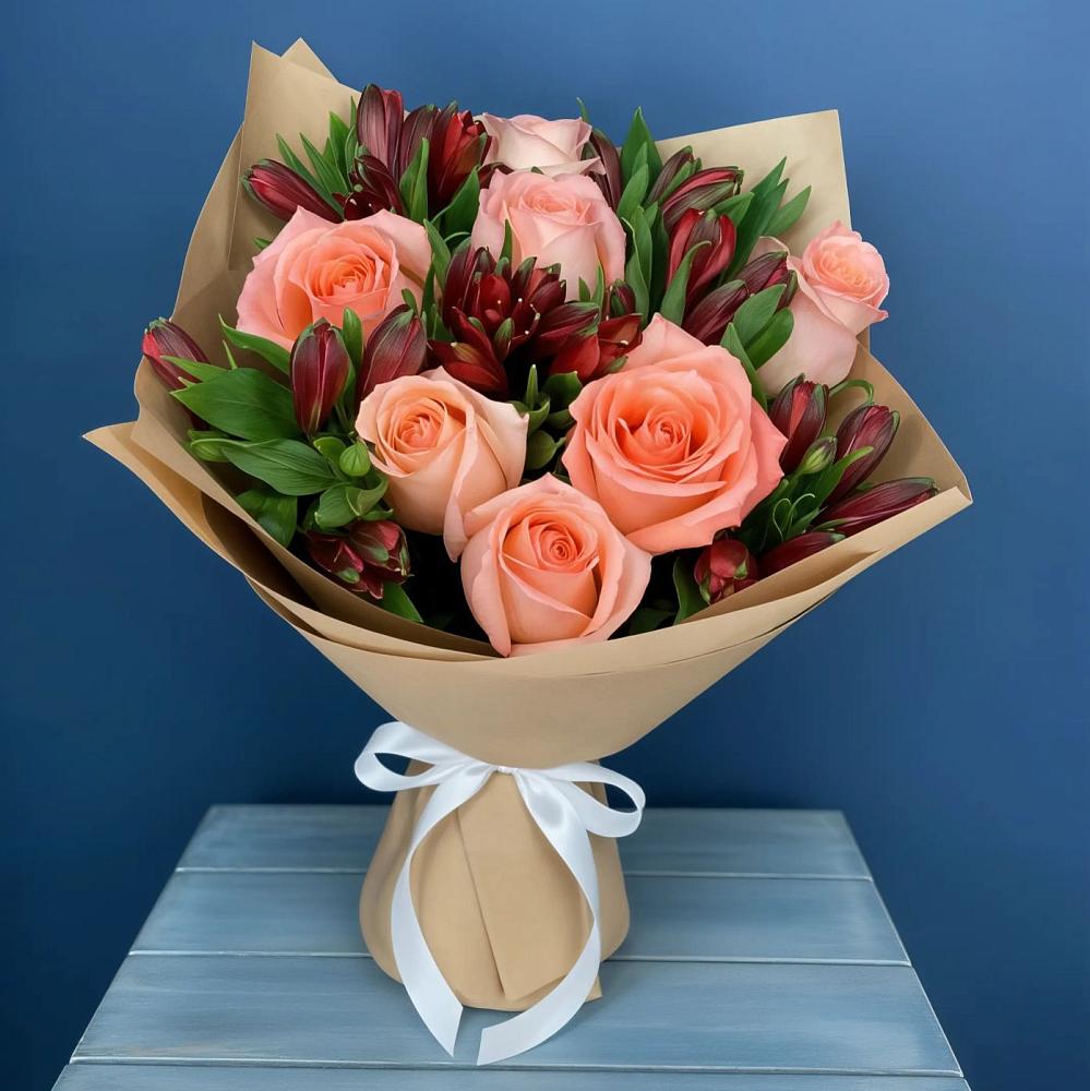 Букет цветов из: Розы и Альстромерии в Белеве