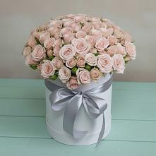 Цветочная композиция из Розы в шляпной коробке в Белеве