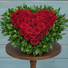 Цветочная композиция из Розы в виде сердца в Белеве