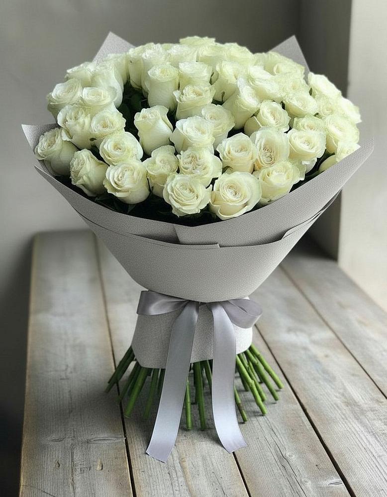 Букет 35 Белых роз в Белеве