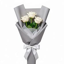 Букет 3 белые розы в Белеве