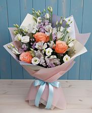 Букет цветов из:  Лизиантусы, Розы, Альстромерии и Гипсофила в Белеве