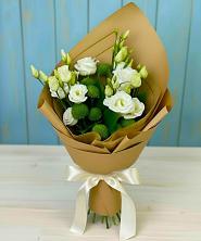 Букет цветов из:  Хризантемы и Лизиантусы в Белеве