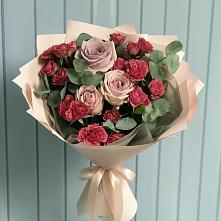 Букет цветов из:  Гвоздики и Розы в Белеве