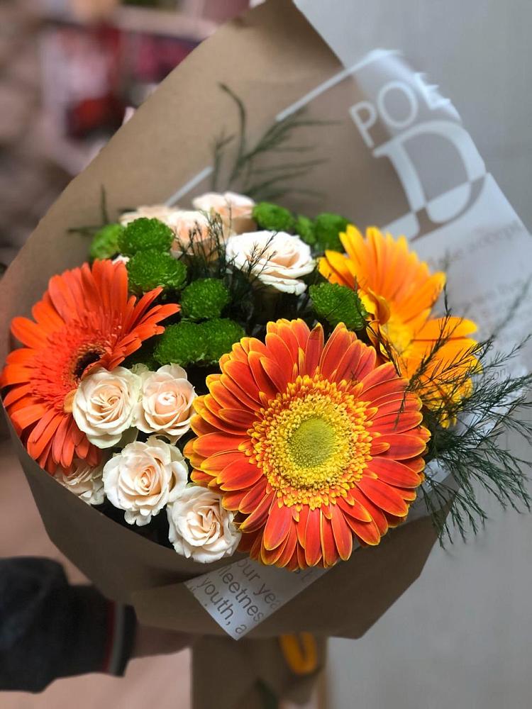 Букет цветов из: Герберы, Хризантемы и Розы в Белеве