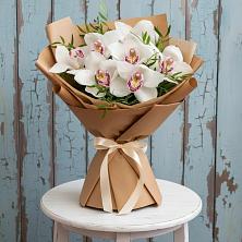 Букет цветов из:  Орхидеи и Розы в Белеве
